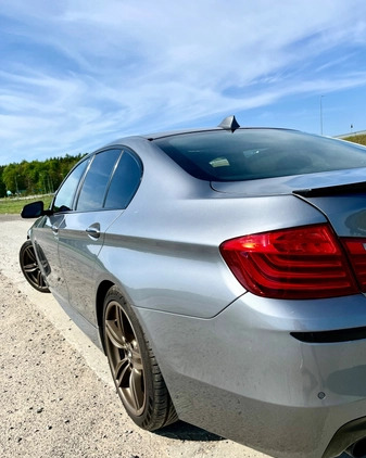 BMW Seria 5 cena 89900 przebieg: 142900, rok produkcji 2015 z Kołobrzeg małe 301
